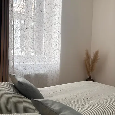 Appartement Terrasse - Clim - Arenes A Pied - 4 Pers Nîmes